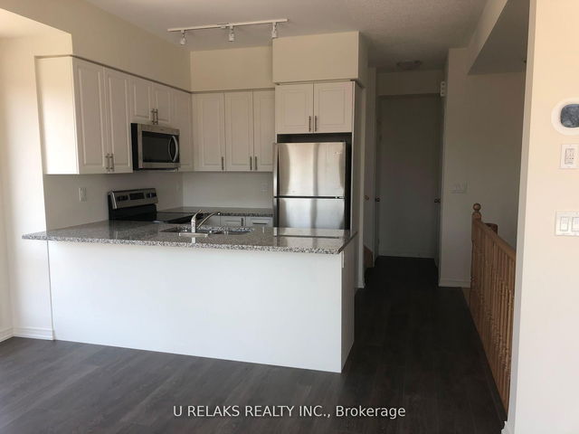 350 - 500 Kingbird Grove