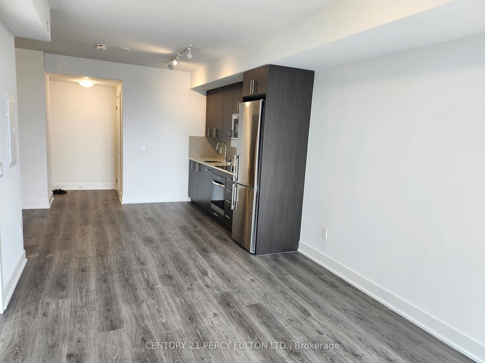 2545 Simcoe Street N, Unit 1413 - Photo 11