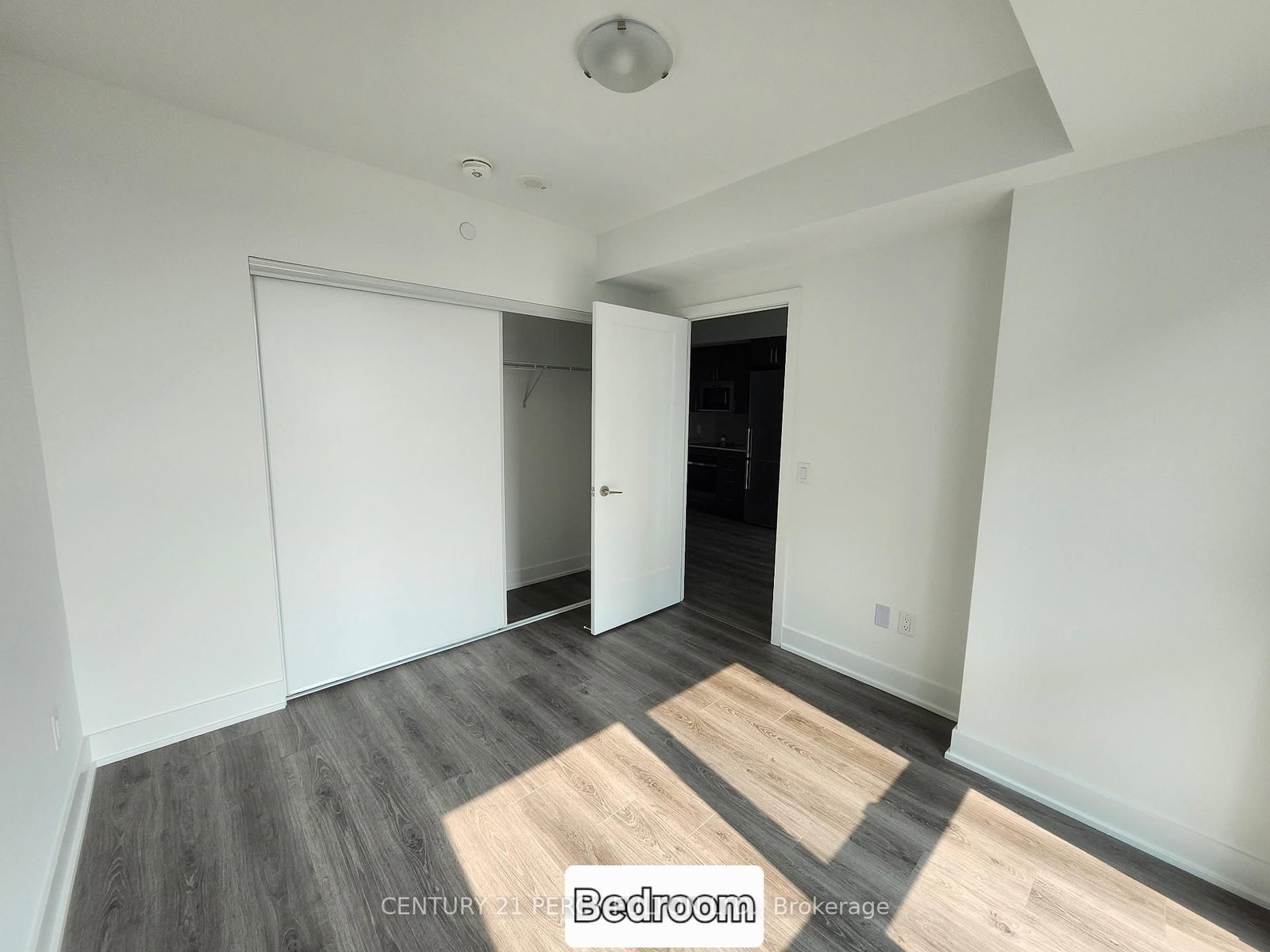 2545 Simcoe Street N, Unit 1413 - Photo 15