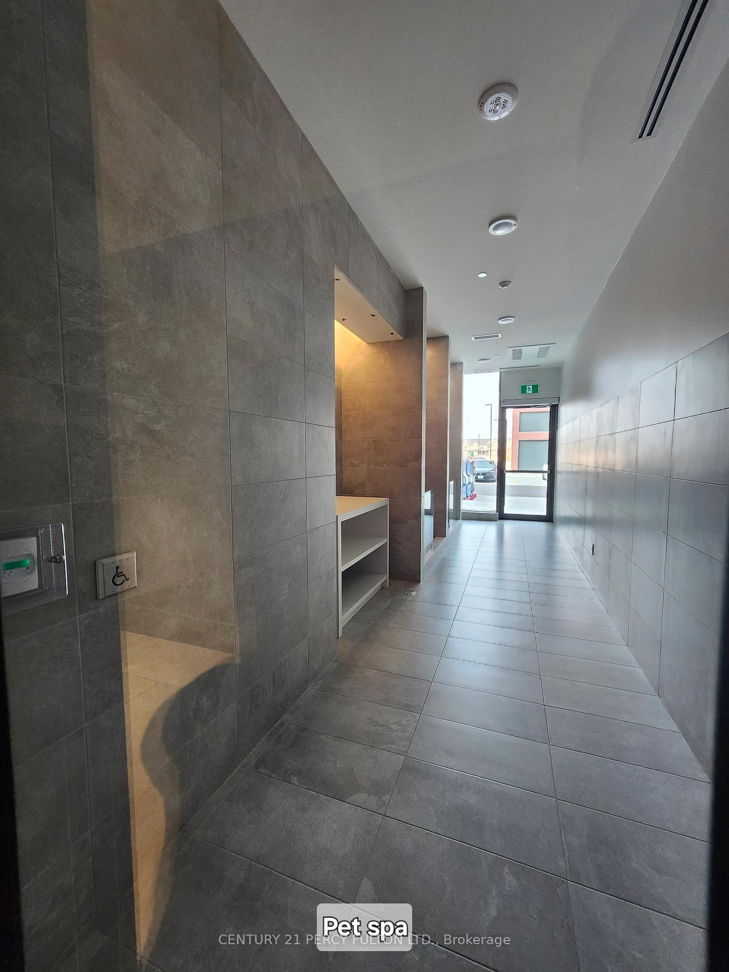2545 Simcoe Street N, Unit 1413 - Photo 17