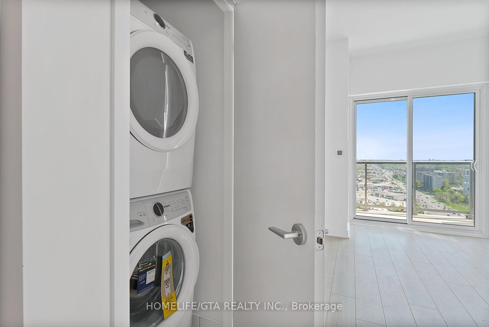 2033 Kennedy Road, Unit 2909 - Photo 20