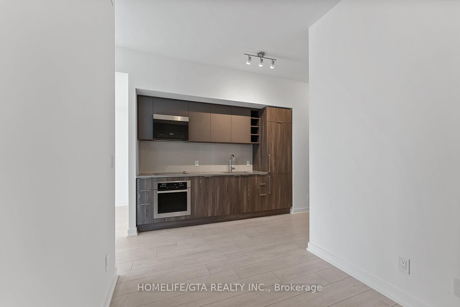 2033 Kennedy Road, Unit 2909 - Photo 7