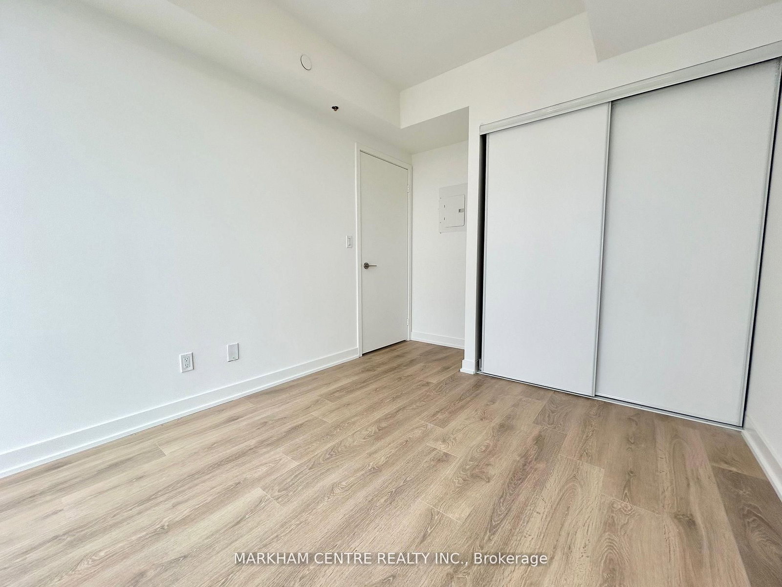 2033 Kennedy Road, Unit 3811 - Photo 8