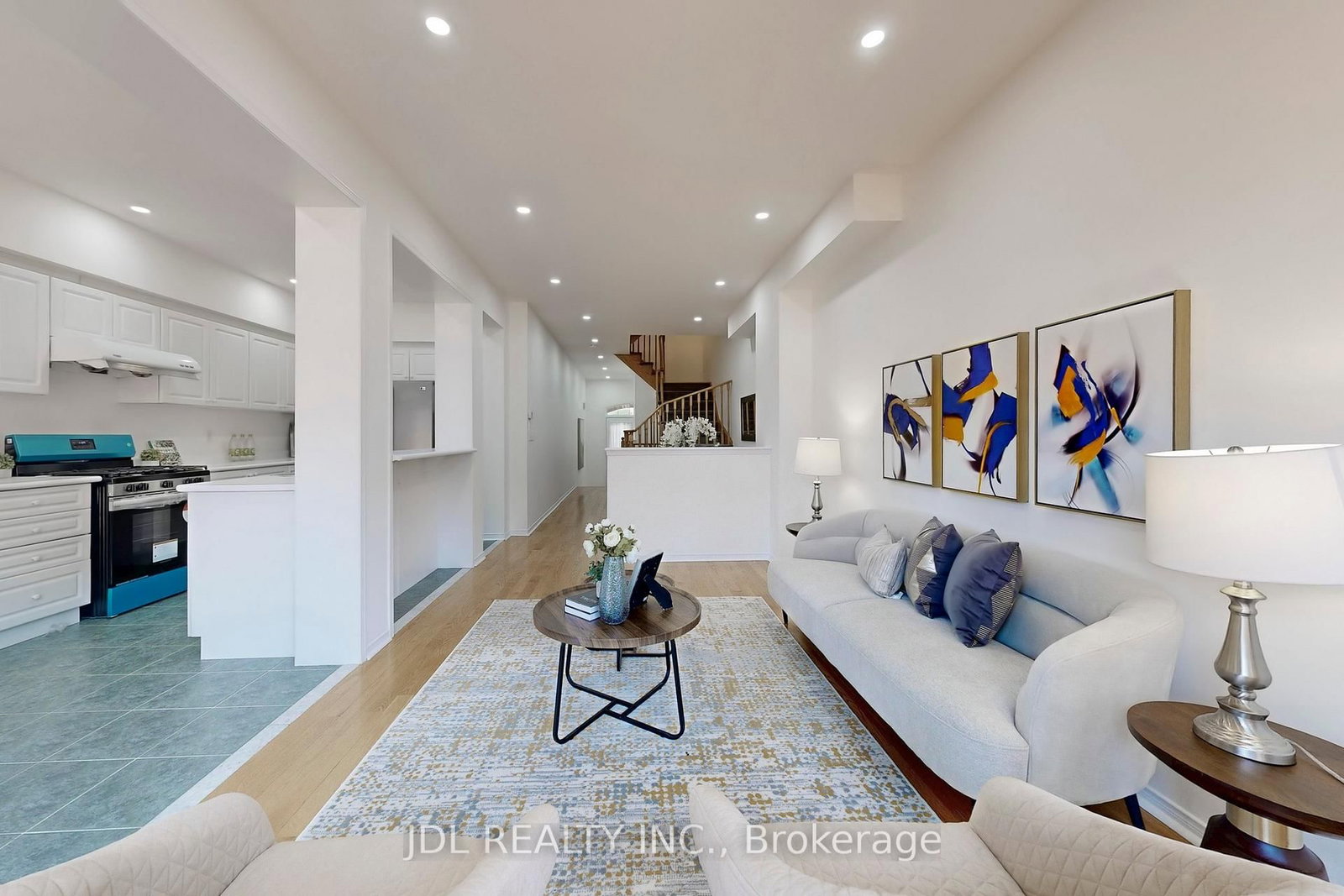 Listing Image 7