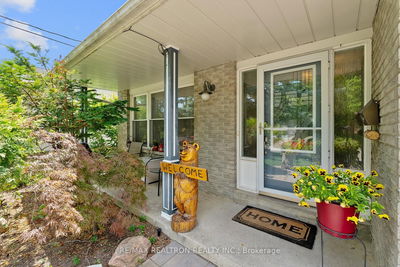1890 Spruce Hill Rd, Pickering - Dunbarton image-0-2