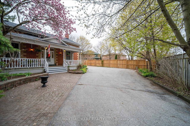2577 Kennedy Road
