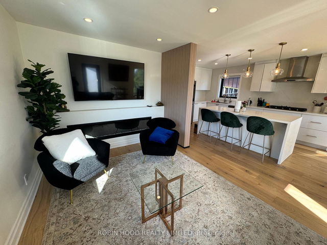 Main Floor - 16 Glen Everest Road