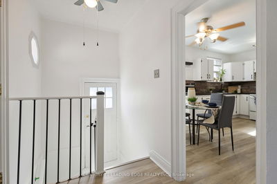 307 Gliddon Ave, Oshawa - Central image-0-2