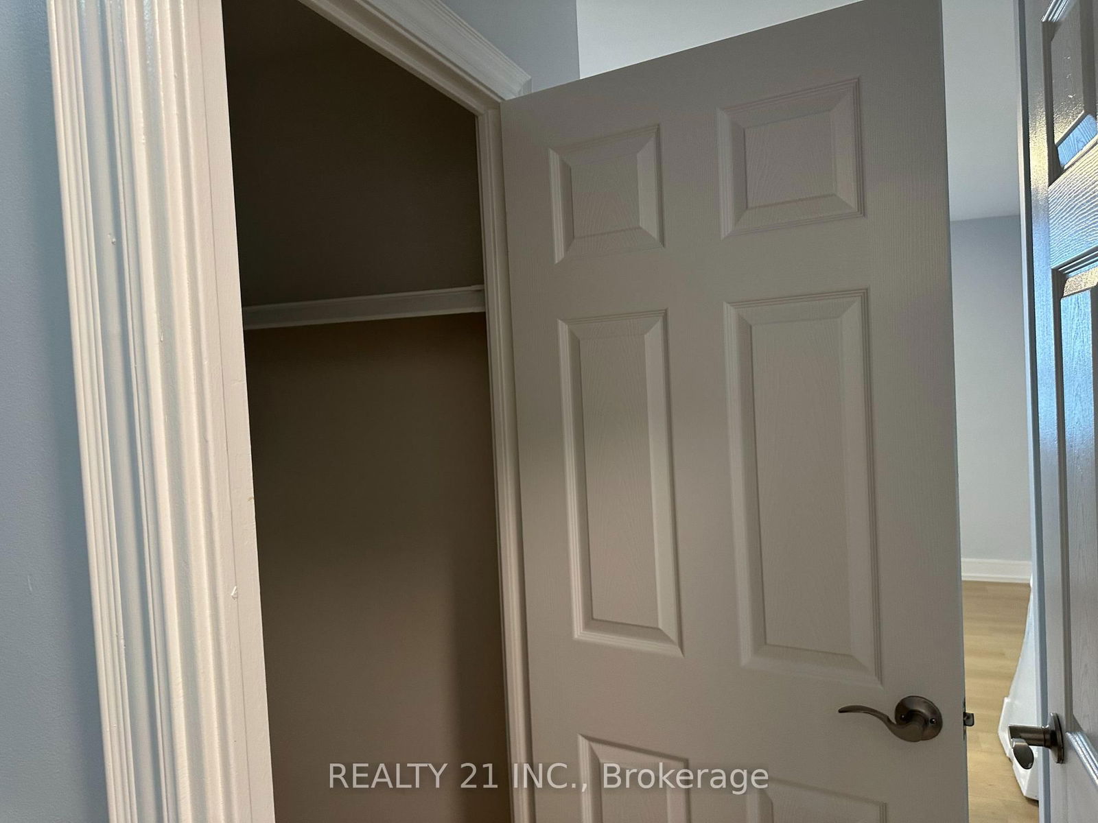 Condo for sale at 2511-5 Massey Square, Toronto, Ontario, M4C 5L6 - Crescent Town - MLS: E12264360