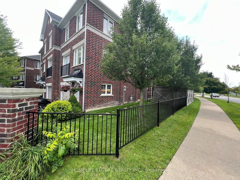 27 - 571 Longworth Ave, Clarington, L1C 0H3 | Image 3