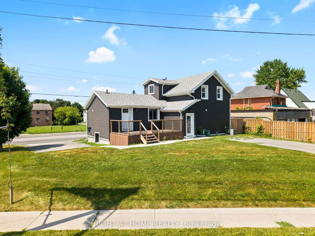 865 Simcoe Street S