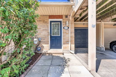 Unit 61 — 1775 Valley Farm Rd, Pickering - Town Centre image-0-2
