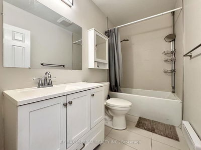 476 Albert St, Oshawa - Central image-0-3