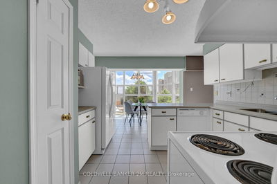 Unit 302 — 80 Athol St, Oshawa - Central image-0-2