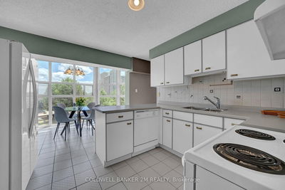 Unit 302 — 80 Athol St, Oshawa - Central image-0-3