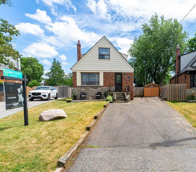 7 Flempton Crescent