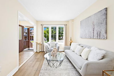 140 Norland Circ, Oshawa - Windfields image-0-3