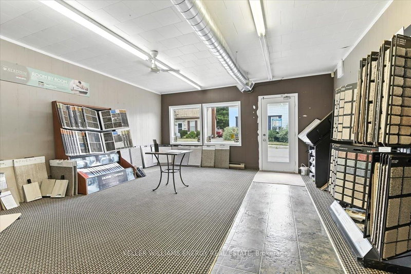 174 Mary St N, Oshawa, L1G 5C2 | Image 3