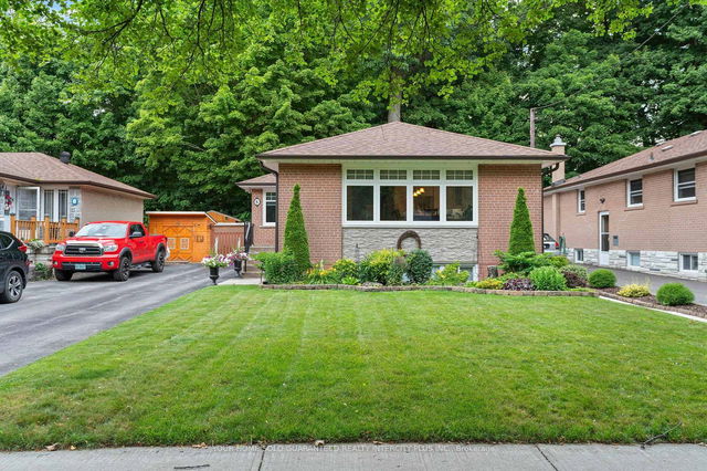8 Neapolitan Drive