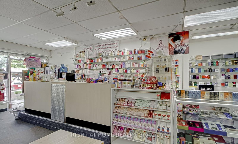 426-428 Dawes Rd, Toronto, M4B 2E8 | Image 2