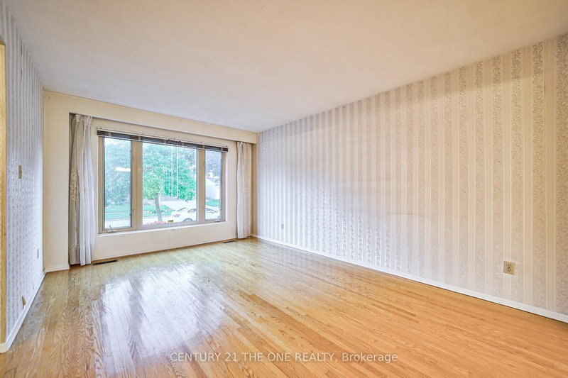54 Marblemount Cres, Toronto, M1T 2H4 | Image 3