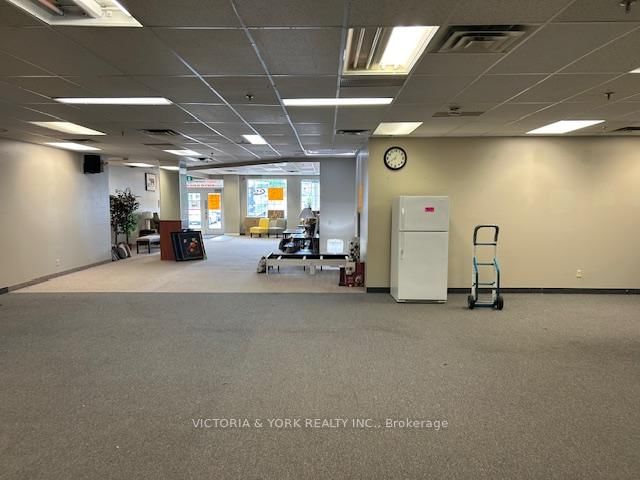 3 - 1916 Dundas St E, Whitby, L1N 2L6 | Image 3