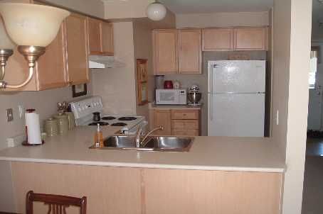 169 Scottsdale Dr, Clarington, L1C5L3 | Image 2