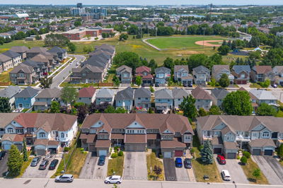 19 Inlet Bay Dr, Whitby - Port Whitby image-0-2