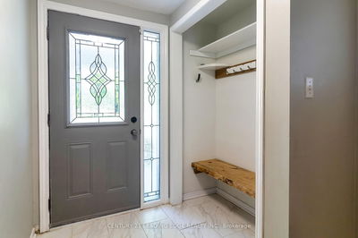9 Portage Tr, Whitby - Port Whitby image-0-2