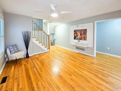 9 Portage Tr, Whitby - Port Whitby image-0-4