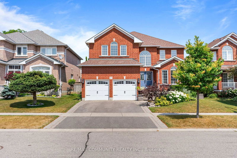 27 Mac Carl Cres, Whitby - Rolling Acres image-0-0