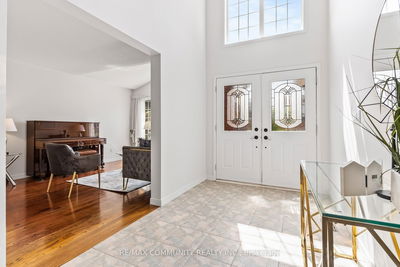 27 Mac Carl Cres, Whitby - Rolling Acres image-0-2