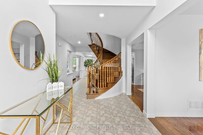27 Mac Carl Cres, Whitby - Rolling Acres image-0-3