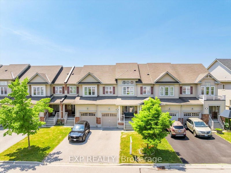 22 James Govan Dr, Whitby - Port Whitby image-0-0
