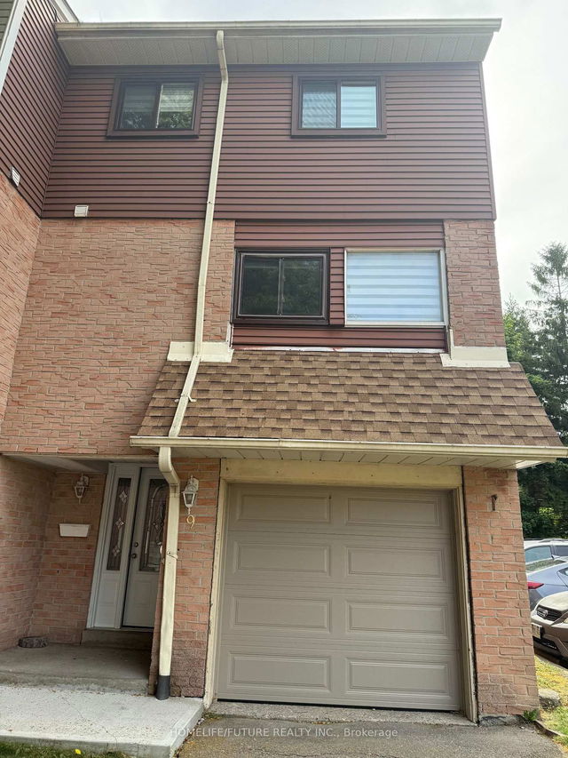 9 - 120 Murison Boulevard