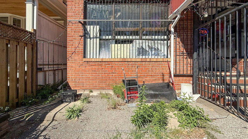 404 Woodfield Rd, Toronto, M4L 2X1 | Image 3