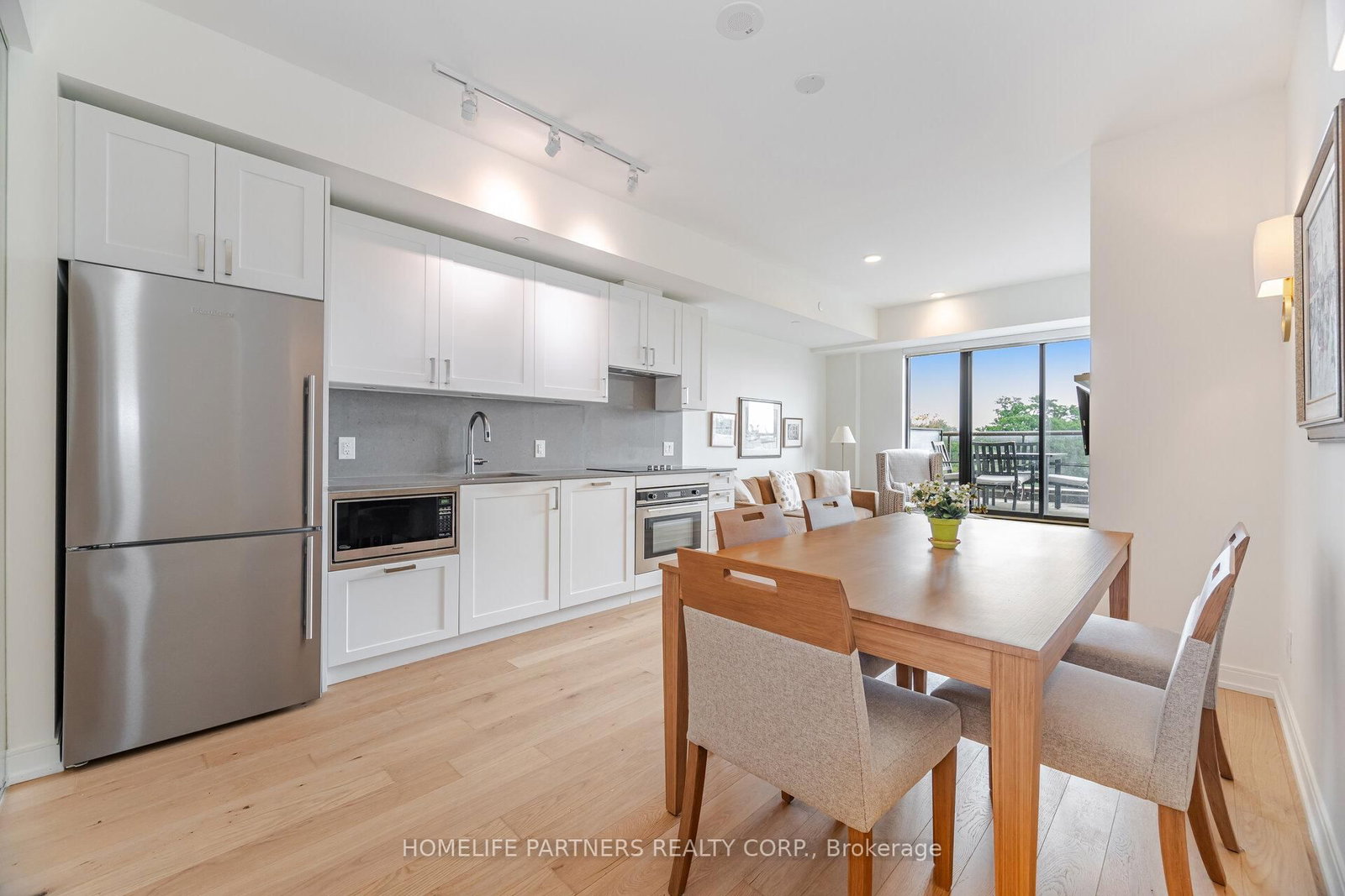 1100 Kingston Road, Unit 408 - Photo 7