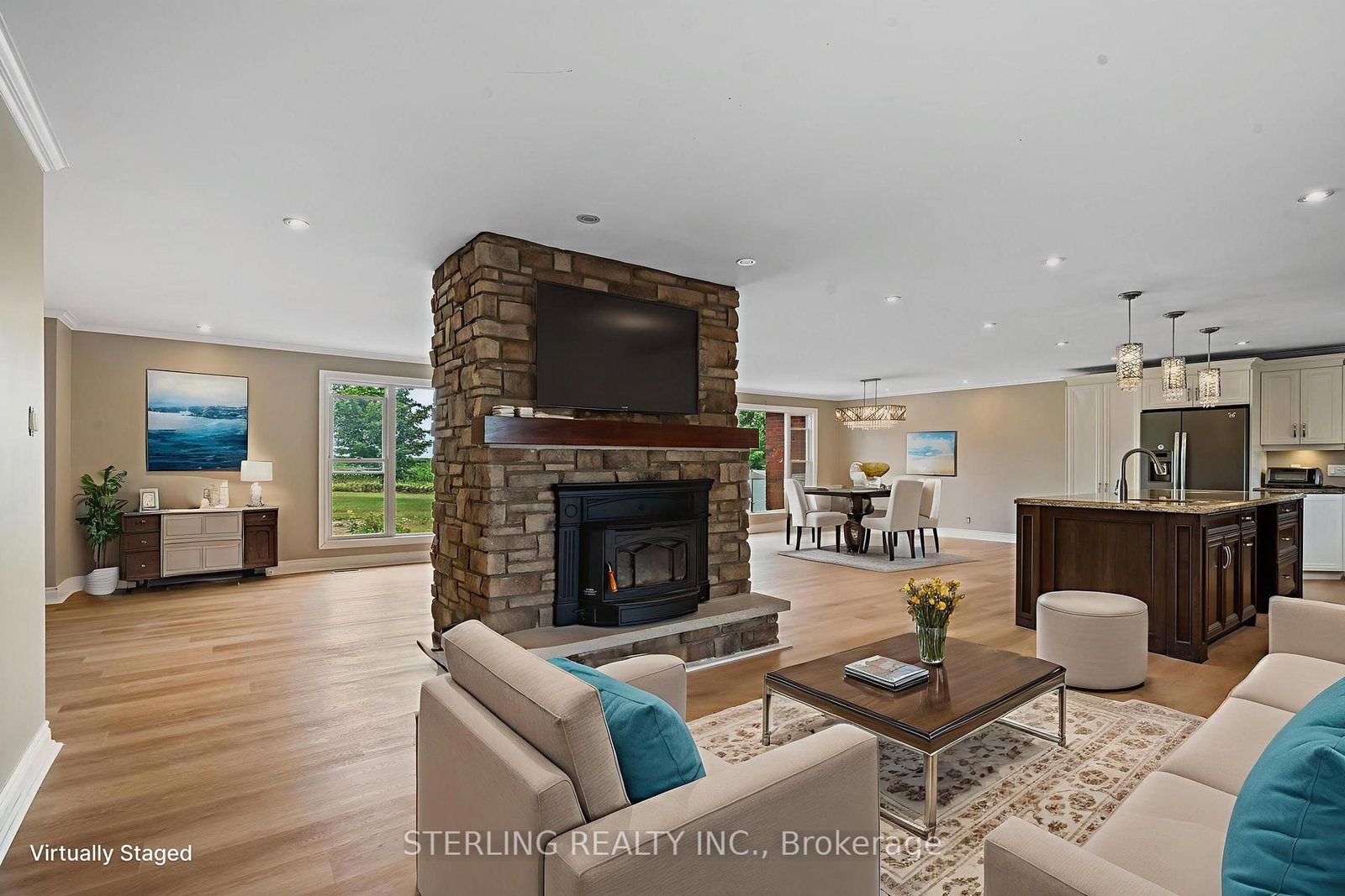 Listing Image 15