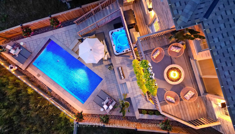 1956 Don White Crt, Oshawa, L1K 1A1 | Image 2