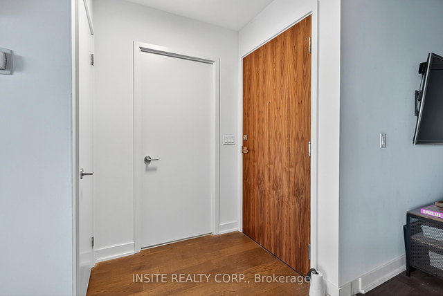 806 - 15 Baseball Place