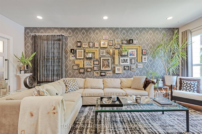 71 Madelaine Ave, Toronto, M1L 2X6 | Image 3