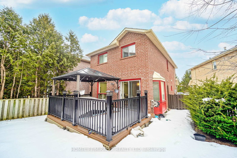 15 Heaver Dr, Whitby, L1N 9K4 | Image 3