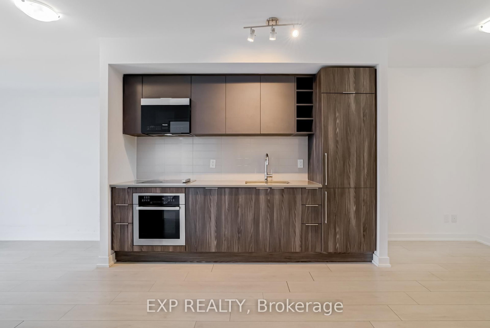 2033 Kennedy Road, Unit 907 - Photo 5