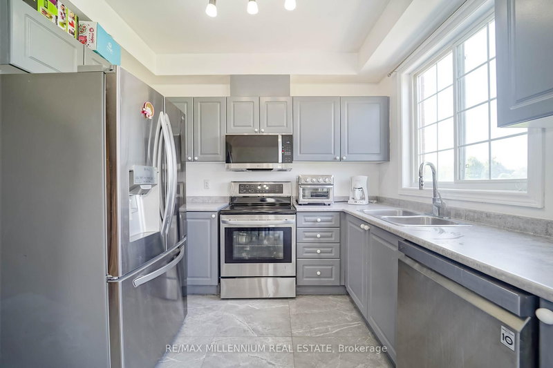 16 Boone Lane, Ajax, L1S 7S3 | Image 3