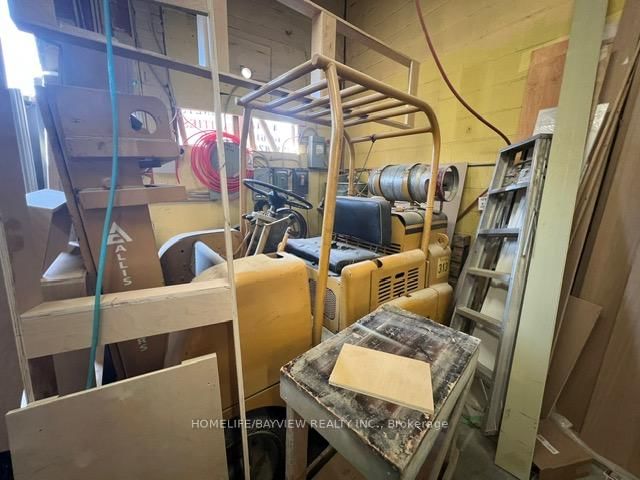 1940 Ellesmere Road, Unit 5 - Photo 11