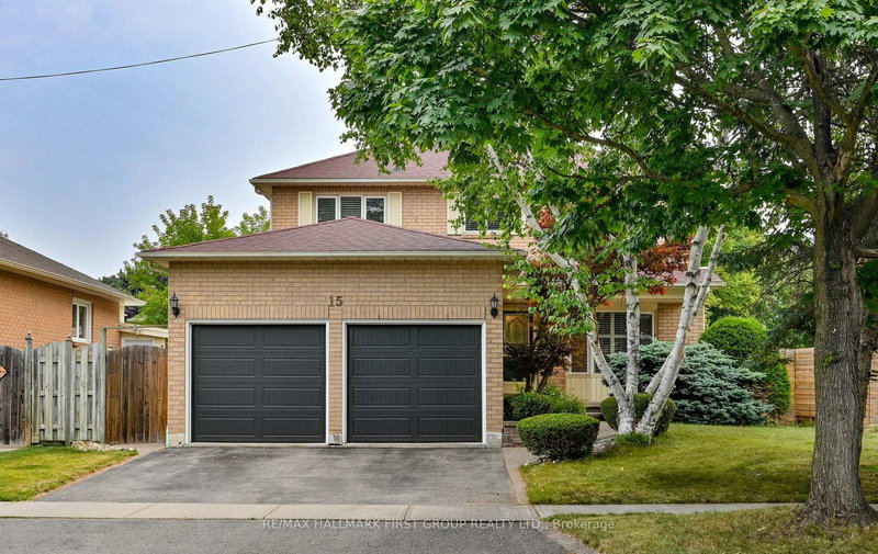 15 Ribblesdale Dr, Whitby, L1N 6Z3 | Image 2