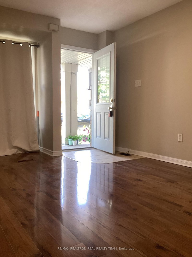 2 - 29 Ecopark Gate, Toronto, M1B 6G8 | Image 3