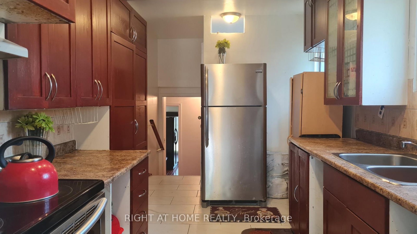 55 Littleleaf Drive, Unit RM B - Photo 4