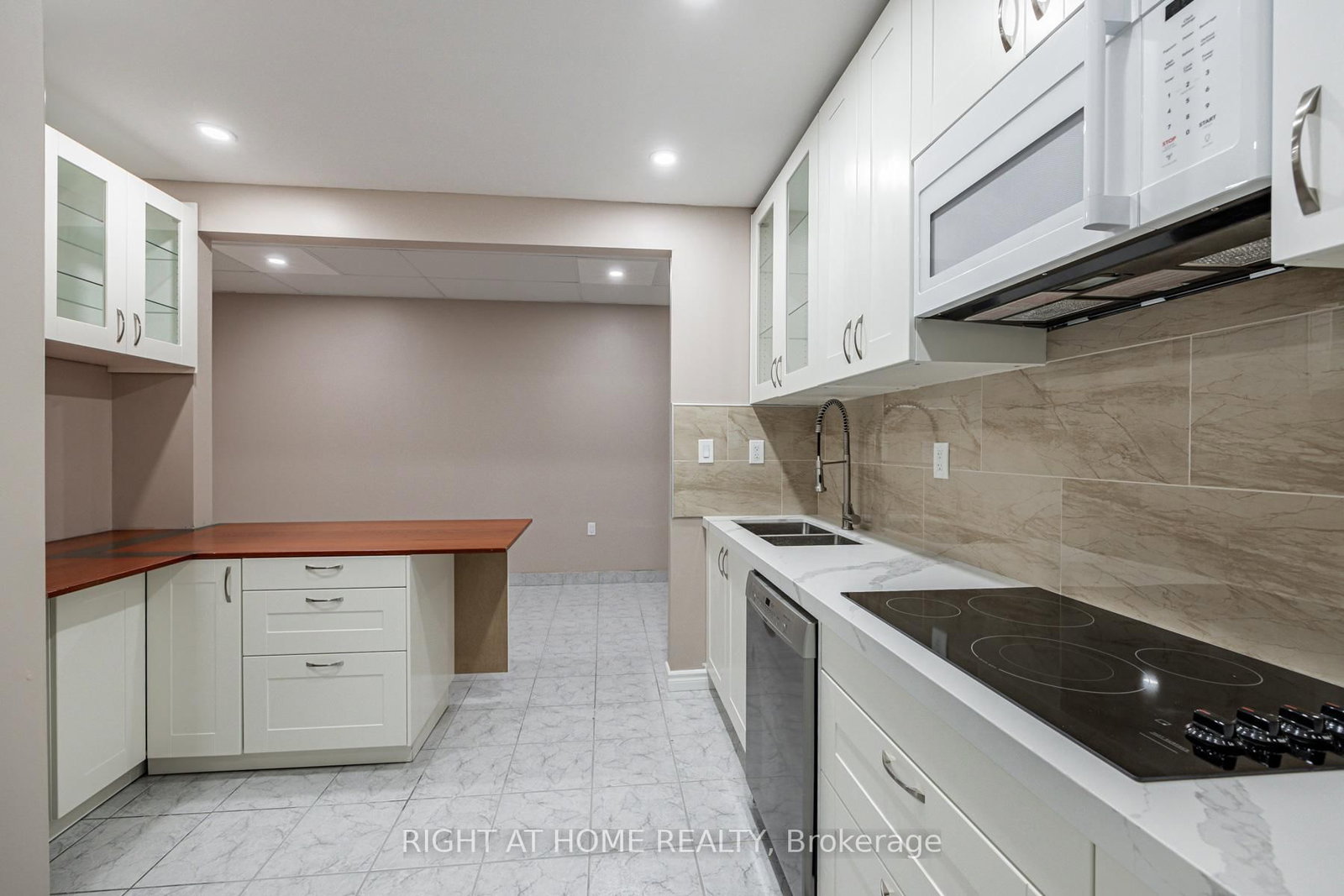 600 Gerrard Street E, Unit 2nd Floor - Photo 10