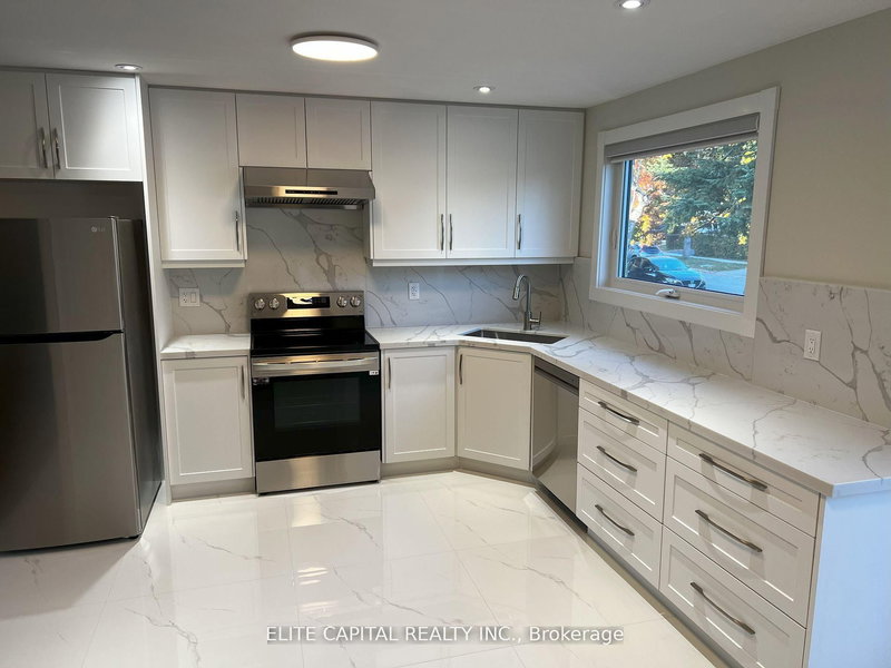 69 Hutcherson Sq, Toronto, M1B 1C5 | Image 2